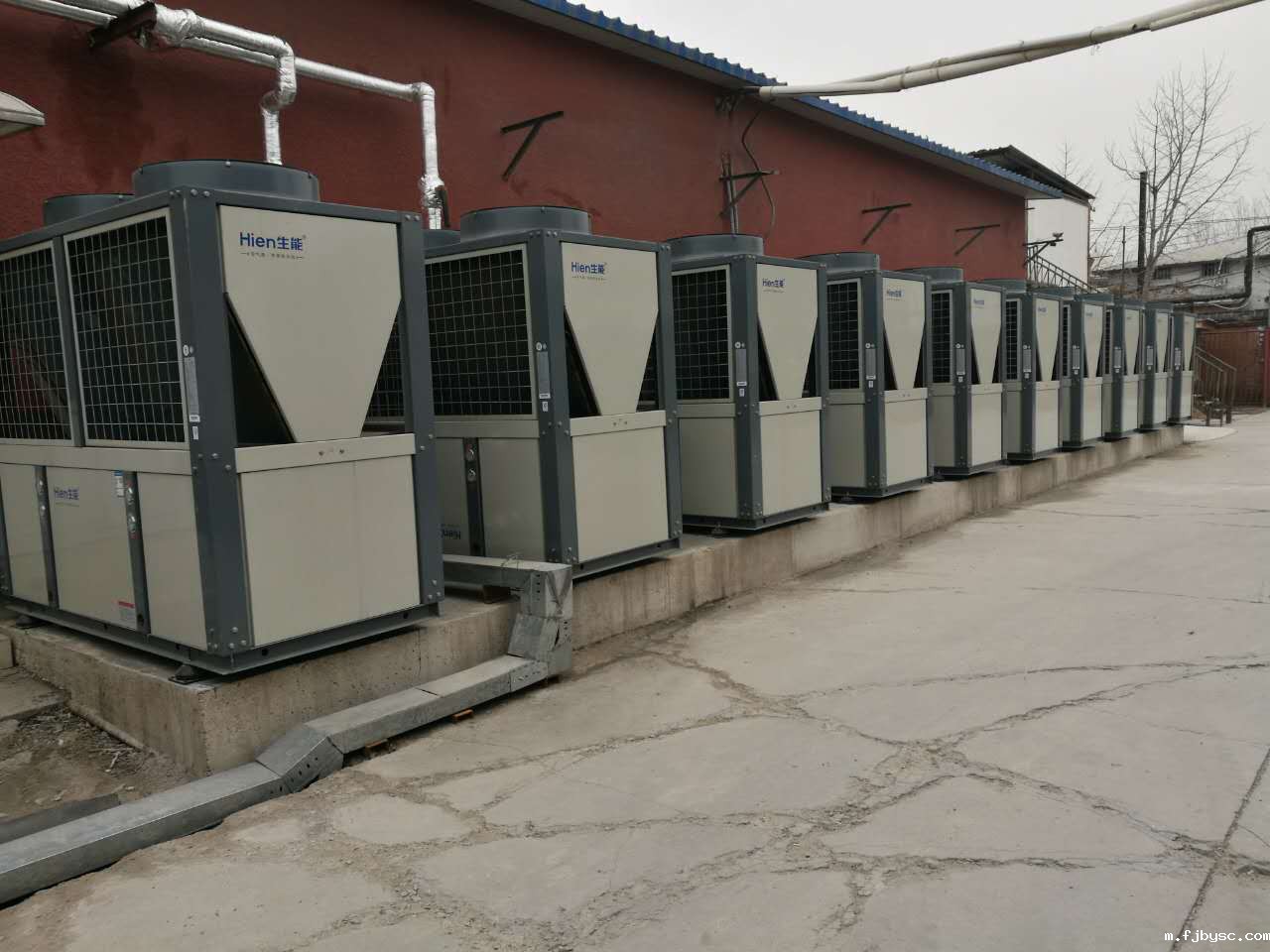 30平空气能地暖机