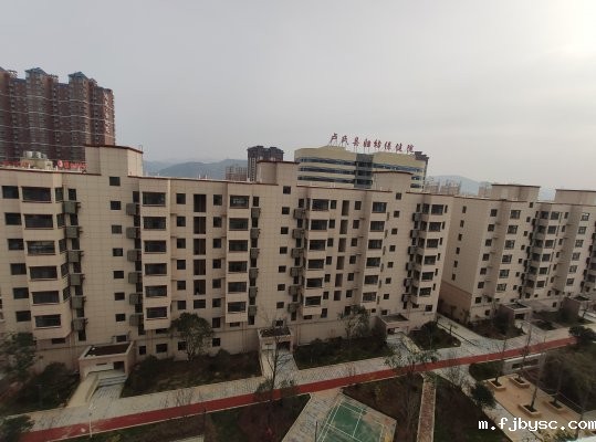 无水空气能地暖加注那种氟